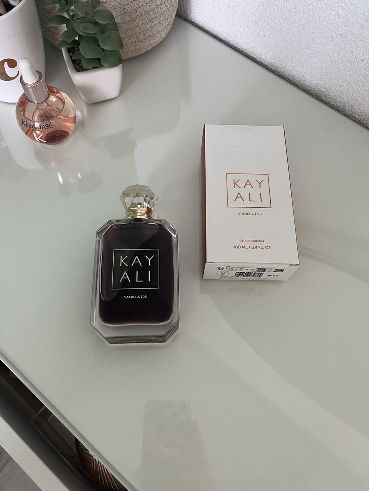 Vanilla | 28 Kayali - Dream Gourmand Perfume