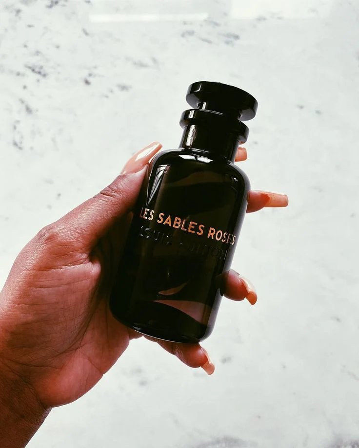 LES SABLES ROSES LOUIS VUITTON PARIS EXCLUSIVE